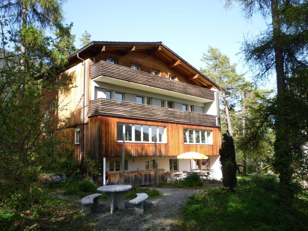 Pension Casa Selva Trin Екстер'єр фото